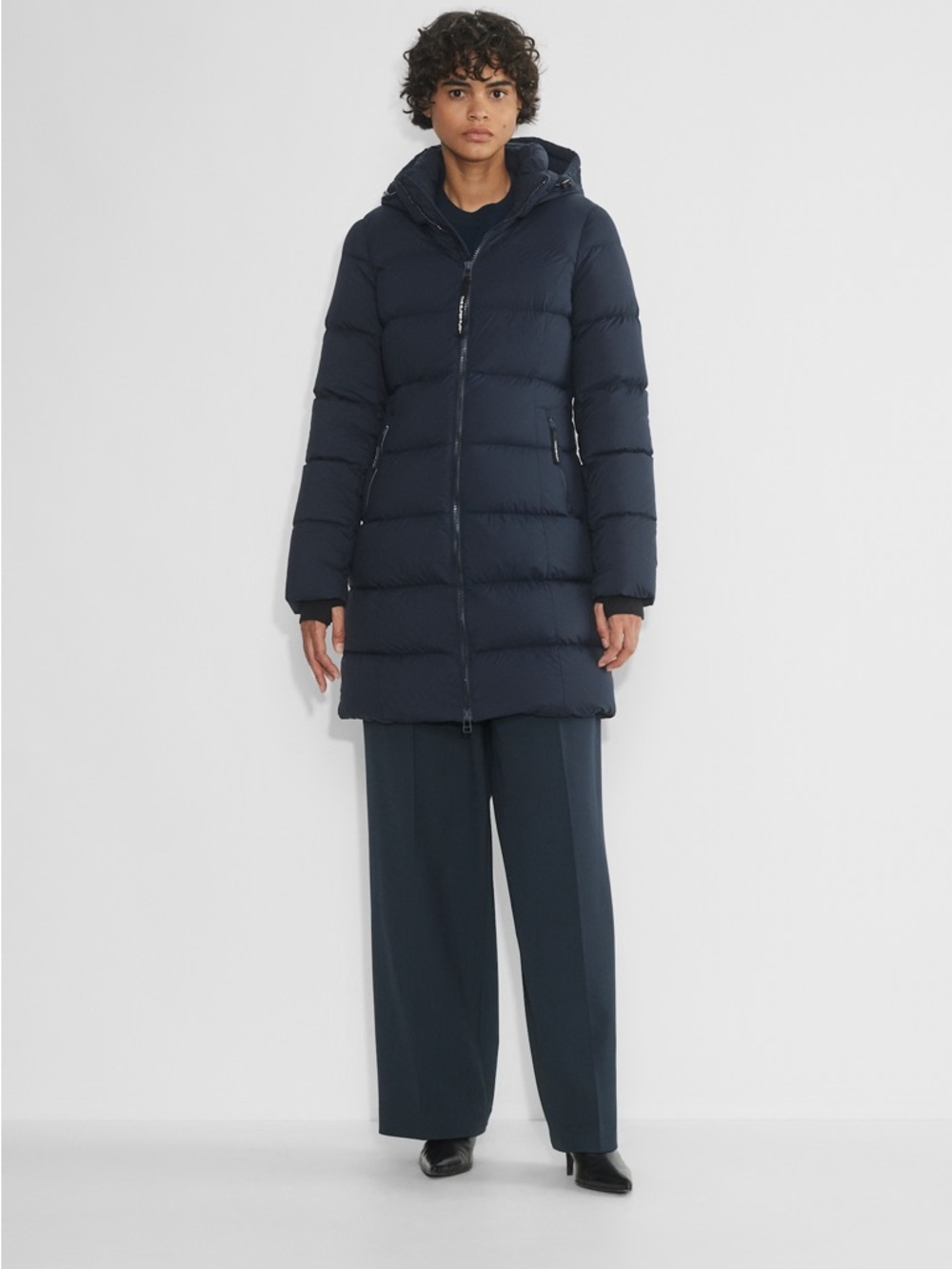 Aritzia The Super Puff™ The SuperSnug Puff™ Mid - cliMATTE™